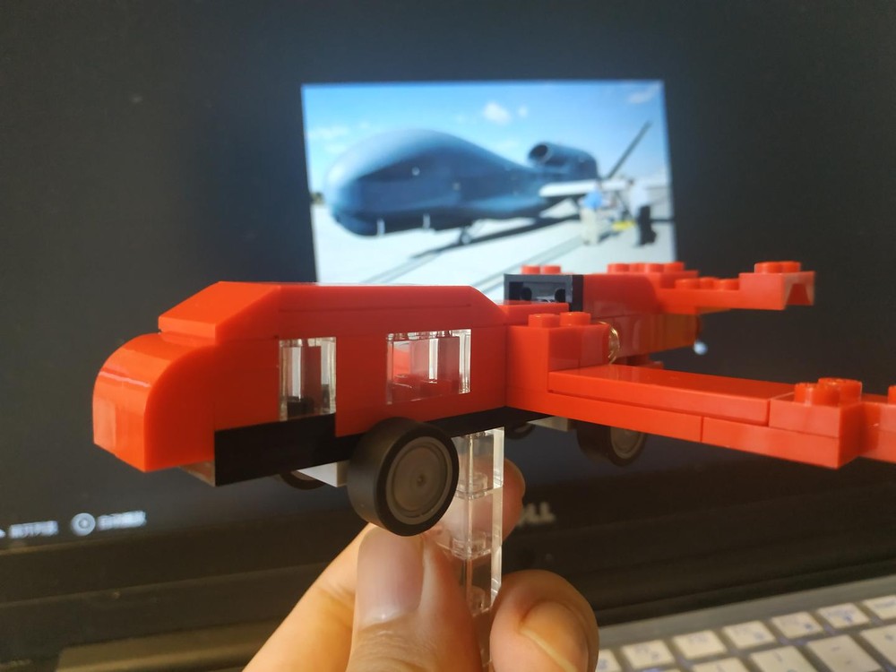 Lego 40220-Global Hawk-mode