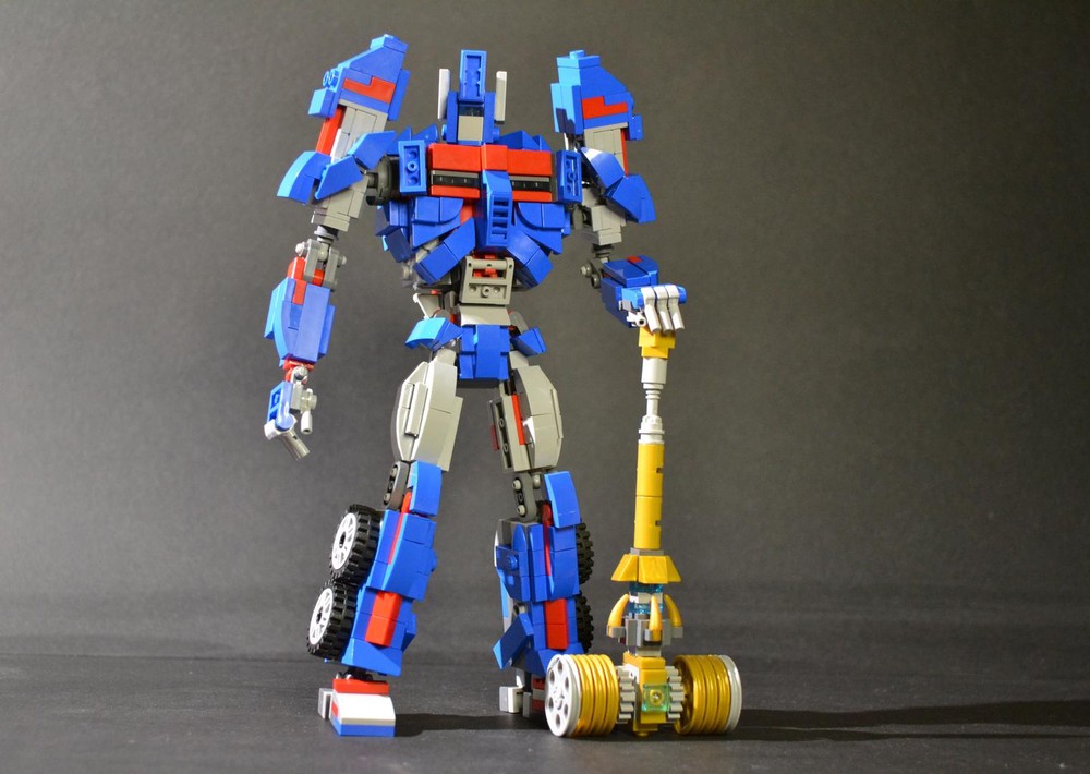 Lego Ultra Magnus - Transformers Prime