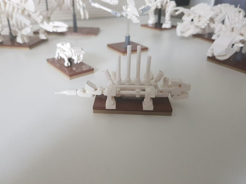 Lego Fossil Dimetrodon