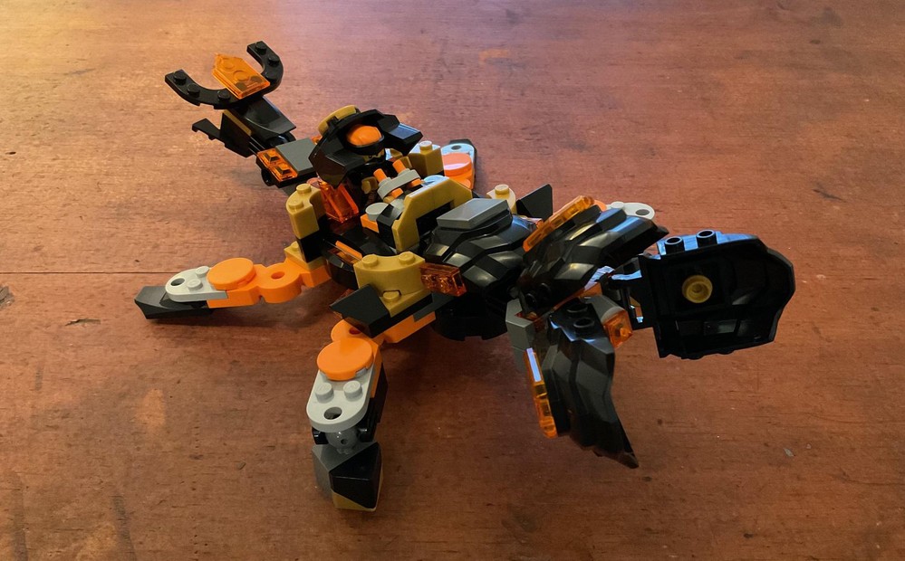 Lego Cole's Elemental Worm Head Mech