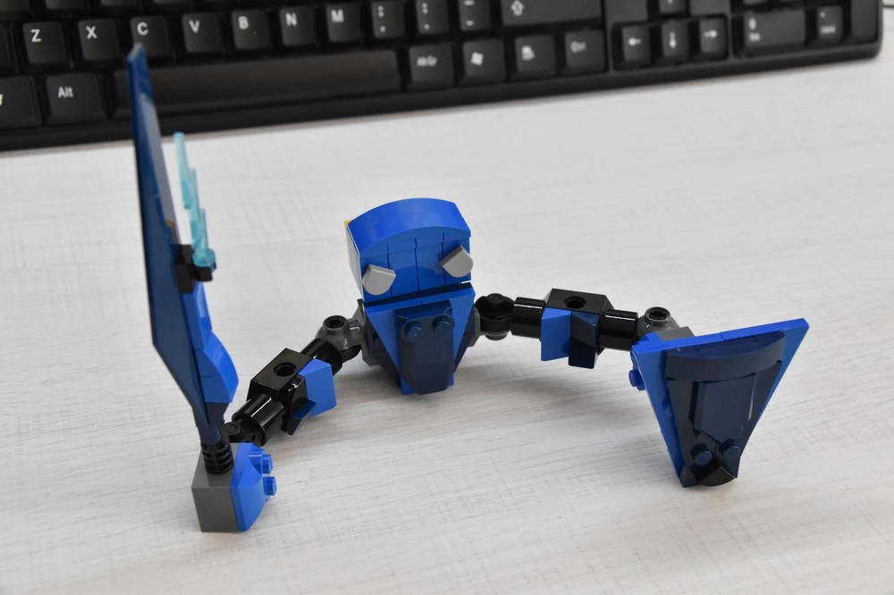 Lego GUARDIAN ROBOT