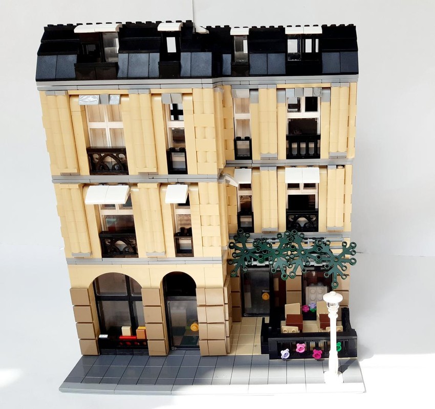 Lego Parisian Bookshop