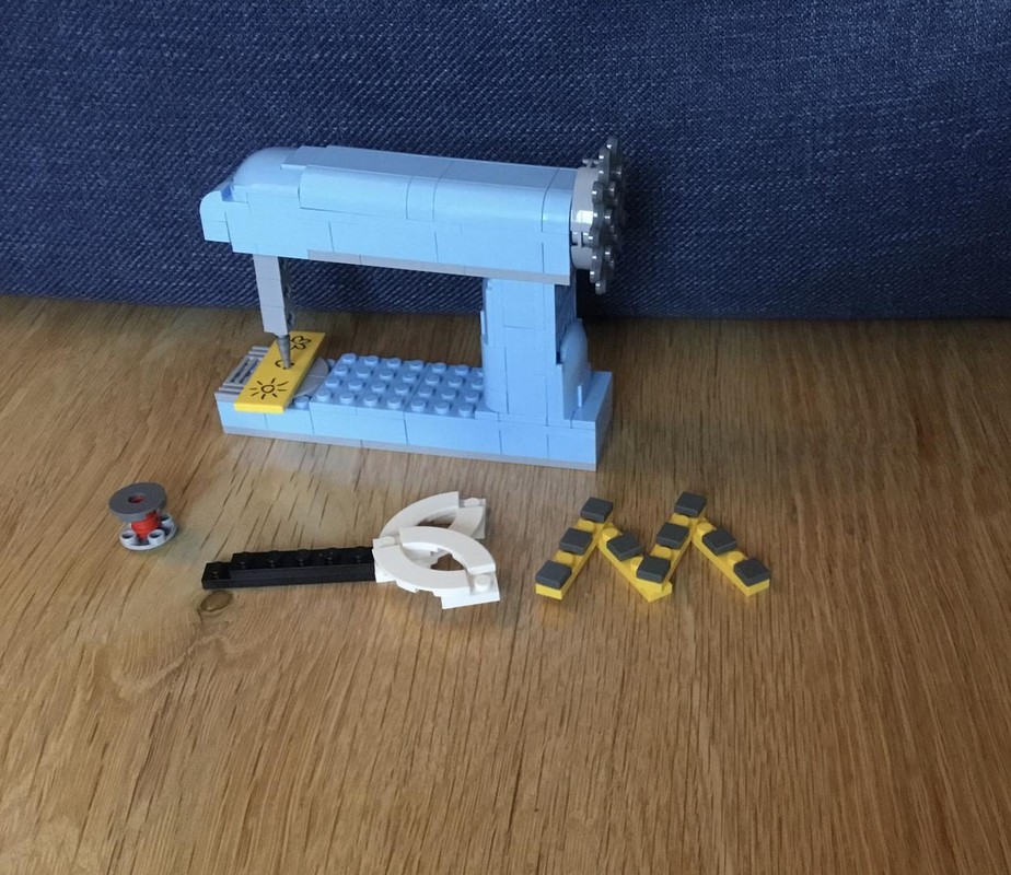 Lego 31174 Functional Sewing Machine