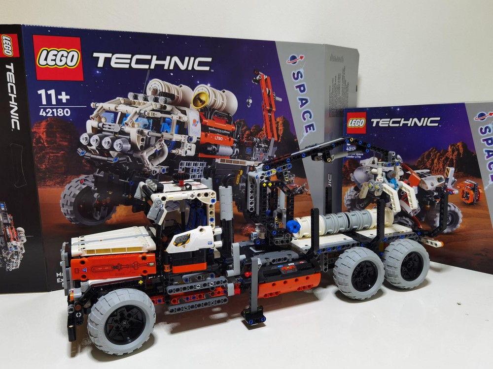 Lego Logging Truck in 42180 and 42178
