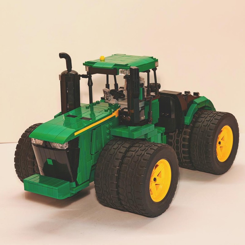 Lego John Deere 9R
