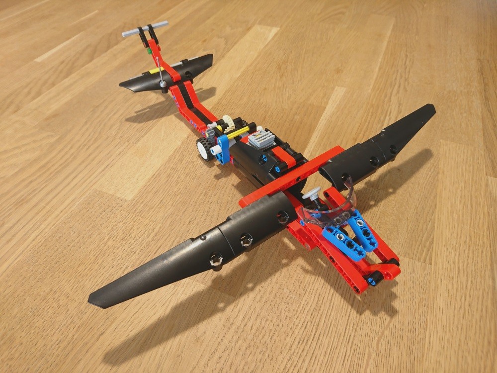 Lego Motorized Sailplane