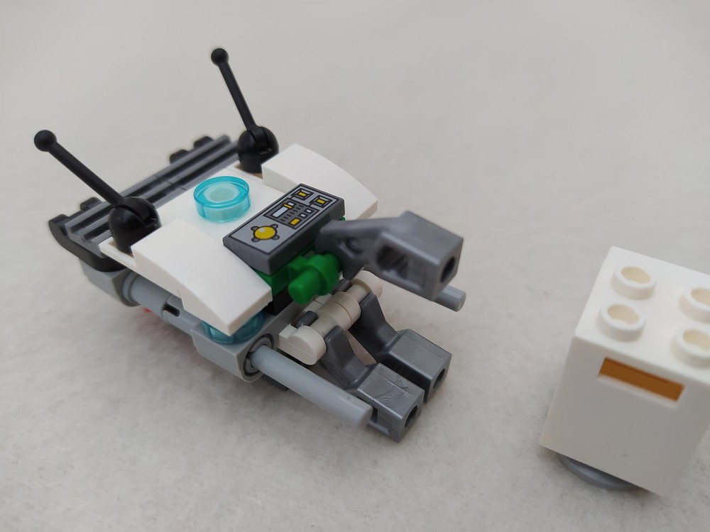 Lego 11938 Cube-sat Grabber