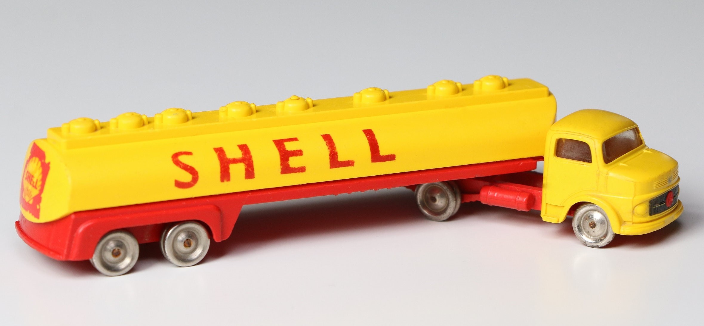 Lego 1:87 Mercedes Shell Tanker
