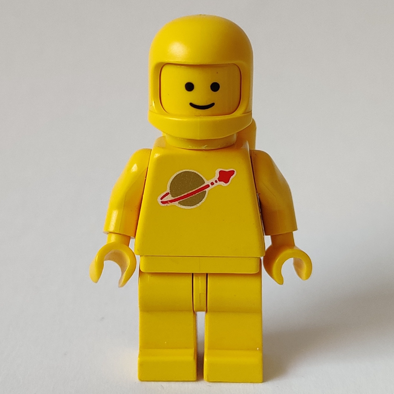 Lego Classic Spaceman, Yellow with Airtanks (2446 Helmet)