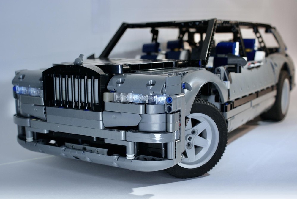 Lego Rolls-Royce Cullinan RC