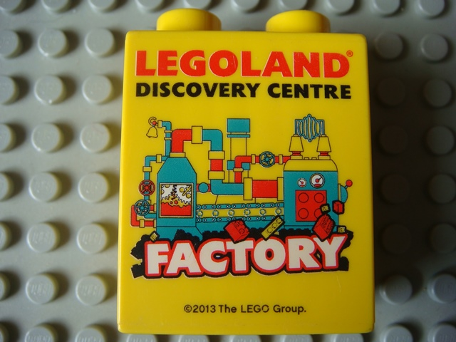 Lego Duplo, Brick 1 x 2 x 2 with LEGOLAND Discovery Centre Factory 2013 Pattern / Yellow
