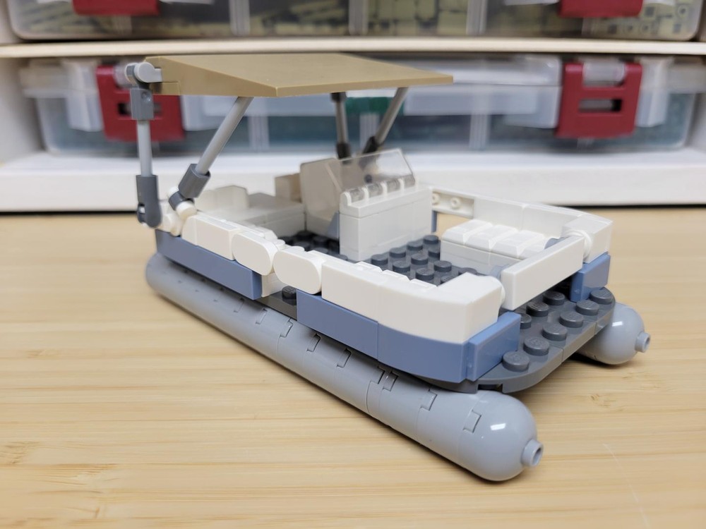 Lego Brick Sculpt Pontoon Boat